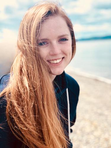 Amanda Schneider Main Image 3
